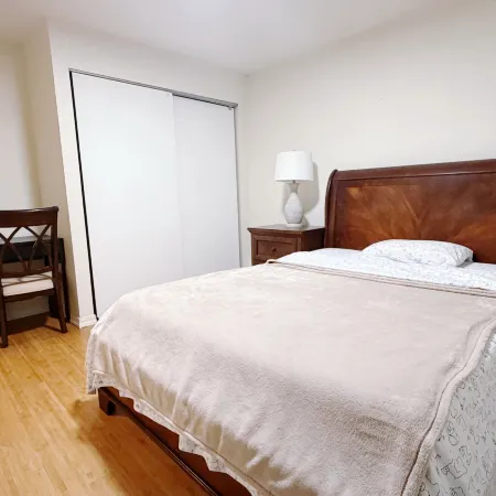 Cozy Home | Easy Access to Bellevue & Seattle