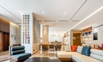 Atour Hotel (Taizhou Luqiao  The ten-mile-long street )