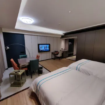 Blue Ocean Intelligent Hotel (Fuling Railway Station Renren Ledu Huicheng Branch)