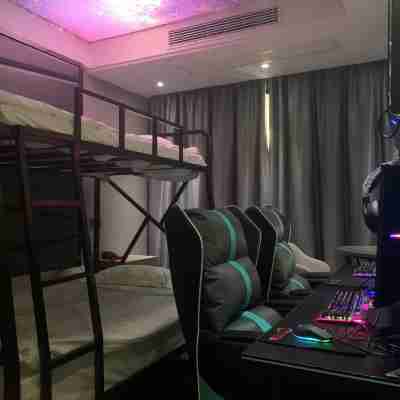 Shangpin Fengchao E-sports Hotel (Xinfeng No.3 Middle School) Rooms