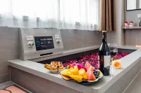 Floral Lux Hotel· Yunshang Manjing Homestay