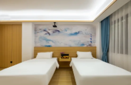 Yueyang Xiaoxiang Pearl Hotel (Yueyang Building Scenic Area)