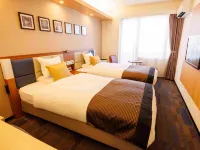 Floral Hotel・East Shinsaibashi Hotels near Chuo Ward
