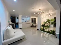 Upsea hotel Patong Phuket - Beach