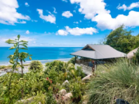 Paradise Chalets Yoga & Wellness 塔卡馬卡酒店