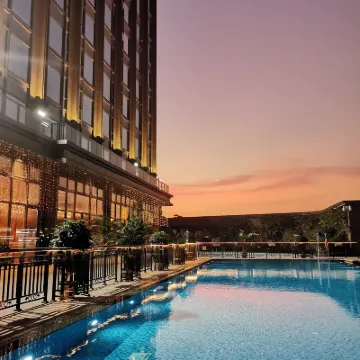 Derayco Hotel Foshan Hotels near Louvre International Furniture Exhibition Center