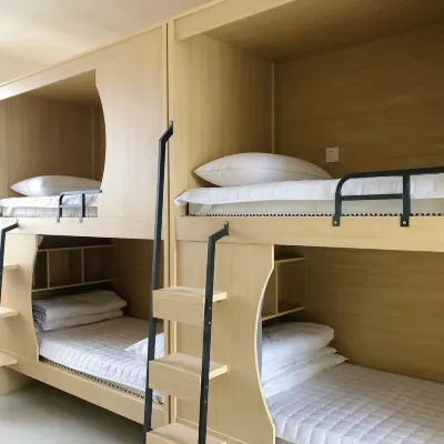 Wind Youth Hostel โรงแรมใกล้รัฐบาลประชาชนของจังหวัดทาร์กิสถาน