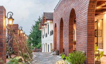 ShanZhong HuaKai Private soup homestay