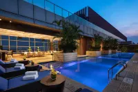 โรงแรมฮาร์ด ร็อค เซินเจิ้น - สระว่ายน้ำบนดาดฟ้า