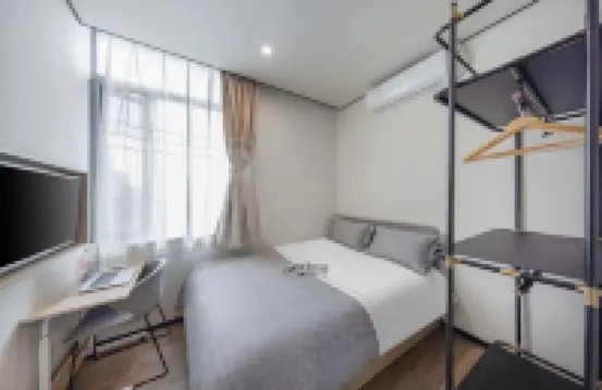 CJIA Apartment Hotel (Shanghai Daning Zhongshan North Road Metro Station)