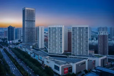 西安三橋萬象城亞朵飯店 易捷便利店(西鹹路)附近的飯店