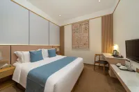 Zhanjiang Jinfu Auto Theme Hotel (Jinshawan Guanhai Long Corridor)