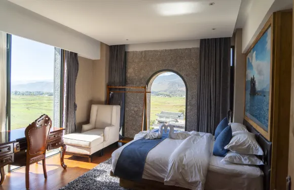 洱源火焰山温泉酒店