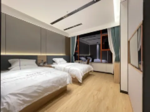 Hotel Sodombaj Hotels in Xinlong