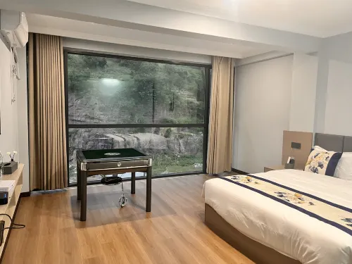 โรงแรมซันไชน์ ตำบลกวนตู