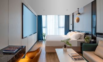 Yibai Light Luxury Hotel (Shenzhen Bao'an Haiya Binfencheng Branch)