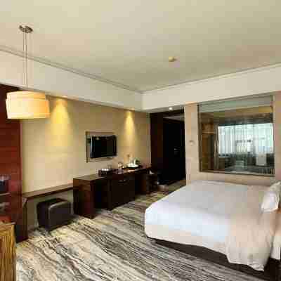 Floral Hotel · King Royal Hotel YunFu City Rooms