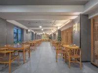 悅森·宜美家飯店（通川橋昇華廣場店） 達州住宿飯店