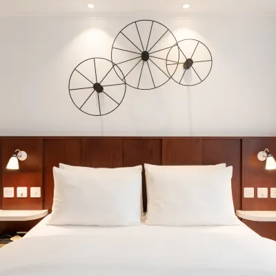 Ruby Lucy Hotel London by IHG Отели рядом с достопримечательностью «Ватерлоо»