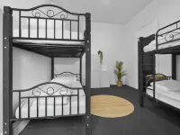 Azzuro Pod Hotel - Potts Point