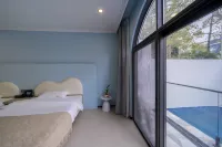 Cloud House Yunjuan Huashe Manor Homestay (Beihai Yintan International Passenger Port Branch)