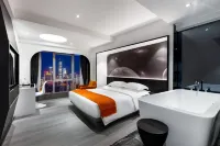 Chongqing Jiangbei Guanyin Bridge Pedestrian Street Berry Hotel