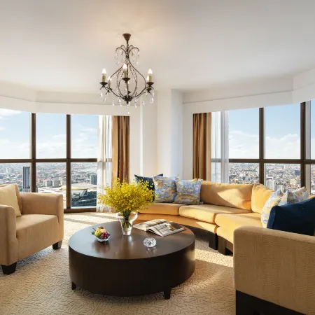 Tower Club at lebua Отели рядом с достопримечательностью «Башня CAT Телеком»