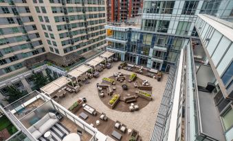 Modern Lillian St Apartments by Globalstay