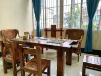 Xinhe Business Hotel Hotels in Yingjiang