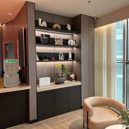 SK Simple Luxury Hotel (Shanghai Xujiahui Gymnasium Subway Station) Отели рядом с достопримечательностью «Шанхайский стадион»