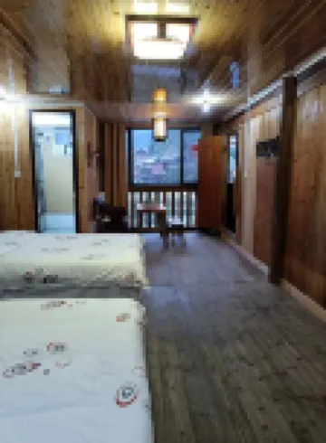 Sanjiang Yihe Inn