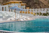 Lis Amman Holiday Villa Seaview Pool Estate Hotel (Erhai Airport Branch) Hotels near Dali Fengyi Airport