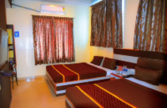 Madurai Grands Inn Hotels near Gandhi Memorial Museum