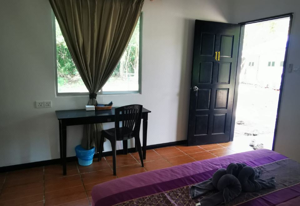 Celebes Beach Resort - Housity