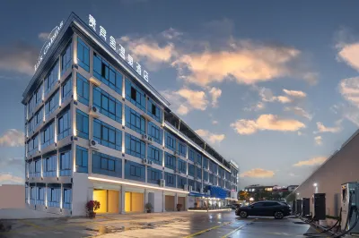 Guibinshe Hot Spring Hotel (Zhangzhou Nanjingjingcheng Yingbin West Road Branch) Hotels near Dongyumiao