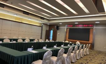 Caoxi Hot Spring Holiday Resort