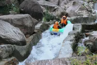Guangzhou Jinxiu Xiangjiang Holiday Villa - สวนน้ำ