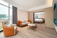Echarm Hotel (Chenzhou Wuling Square Municipal Government) Hotels near Chenzhou West Railway Station