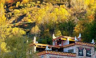 Star Garden (Siguniangshan Changpinggou Scenic Spot Store)