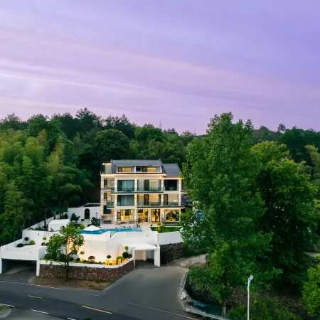 Youjiansu·Star Sky Hot Spring·Linye Qin Pampered Meisu