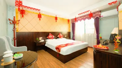 Qichun Century Hotel