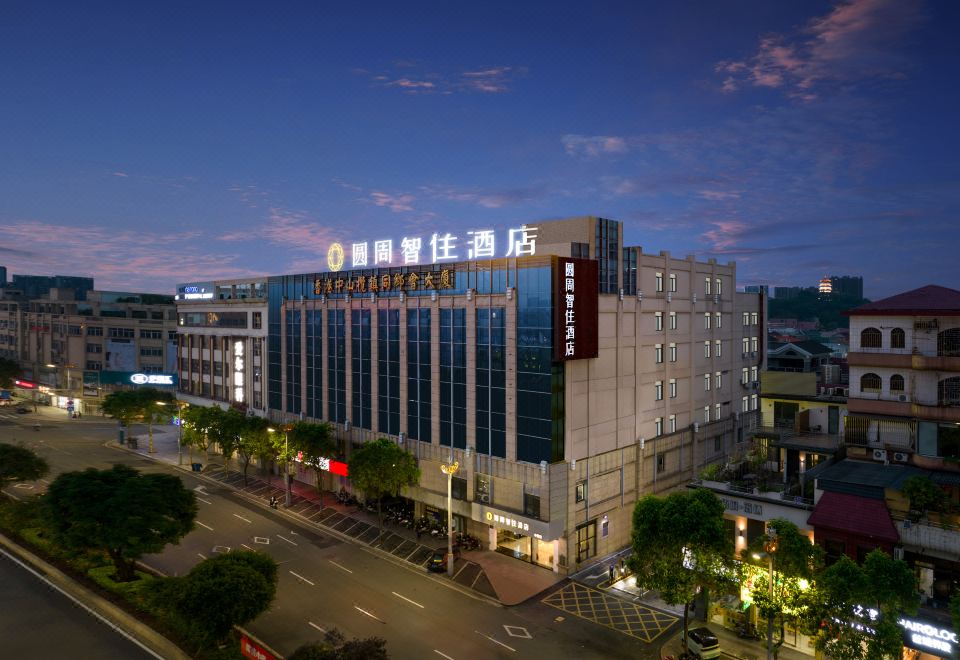 hotel overview picture