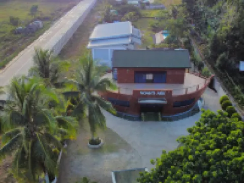 Noah's Ark Hotel Powered by Cocotel Hotels near Panglao Beach