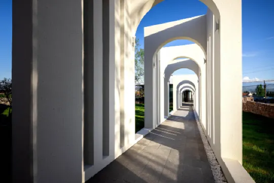 Yijia Wilderness Luxury Resort,Wusun  Mountains