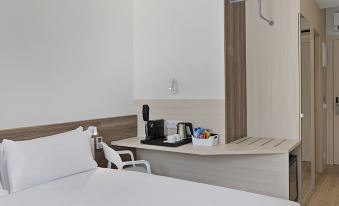 2. B&B 호텔 산..