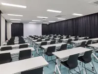 Travelodge Suites Busan Centum Hotels near مدينة سنتوم