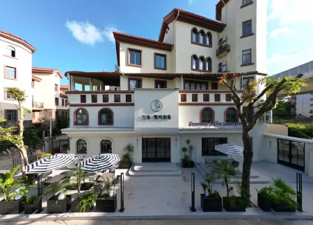 Fangchenggang Wanxiang Luming Lodge · Senyu Luqi Homestay Отели рядом с достопримечательностью «Port of Fangcheng (Gangqu 16th Road)»