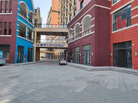 Shenqiu Weilai E-Sports Hotel