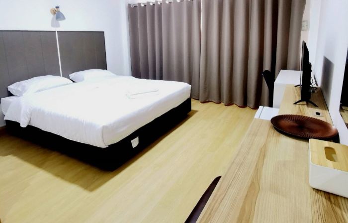 โรงแรมรัตนศิริ