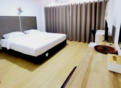 โรงแรมรัตนศิริ